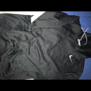 SOLD Nike therma fit